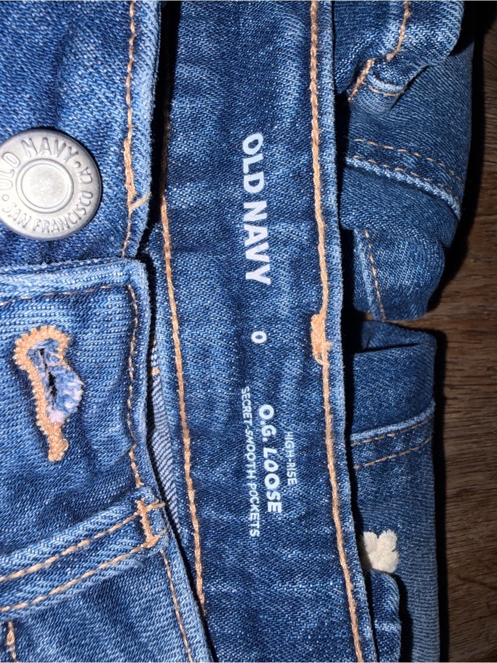 Old Navy High-Rise Embroidered Blue Jeans - Picture 4 of 5